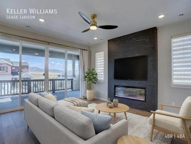 Building Photo - 8800 Hugo Dr