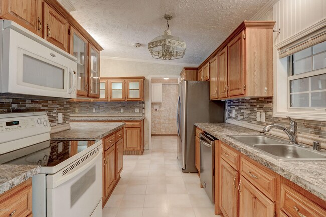 Building Photo - 428 Capeside Dr
