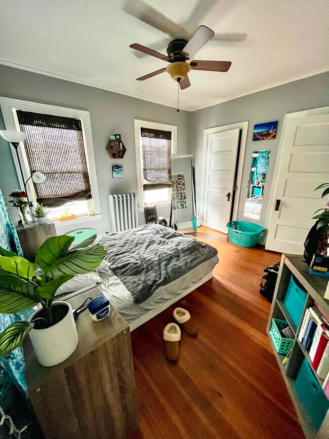 2nd bedroom - 179 Dartmouth st