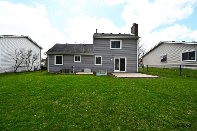 Building Photo - 744 Concord Dr