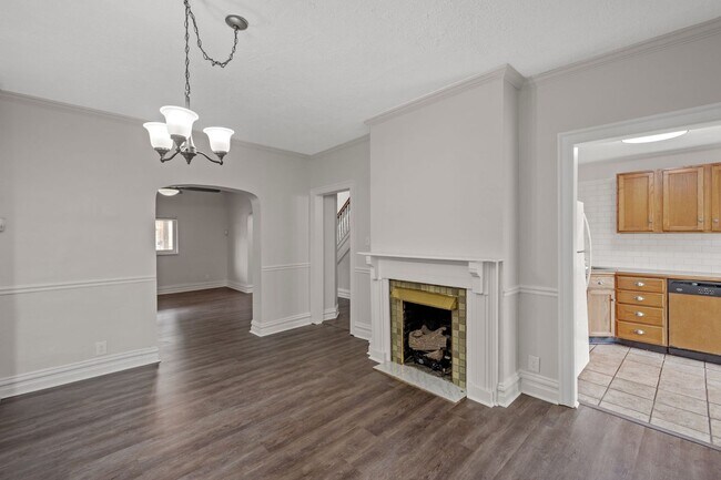 Building Photo - Great Mt Washington Location!