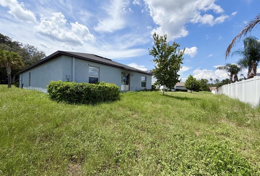 Building Photo - 12213 SE 100th Ave