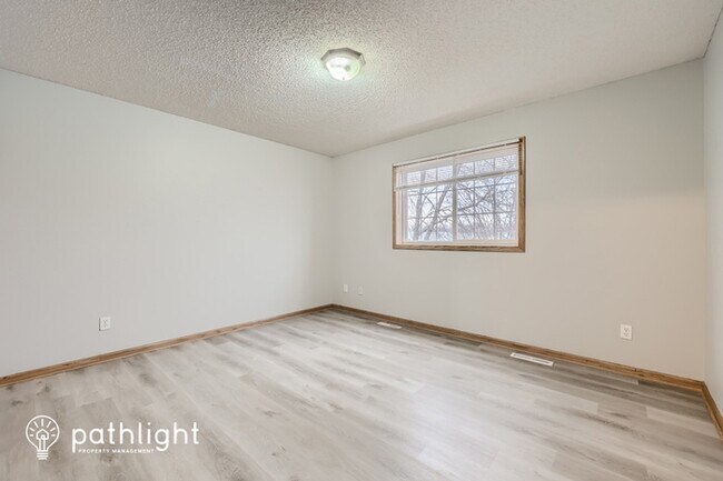 Building Photo - 218 Crystal Ln, Montrose, MN, 55363