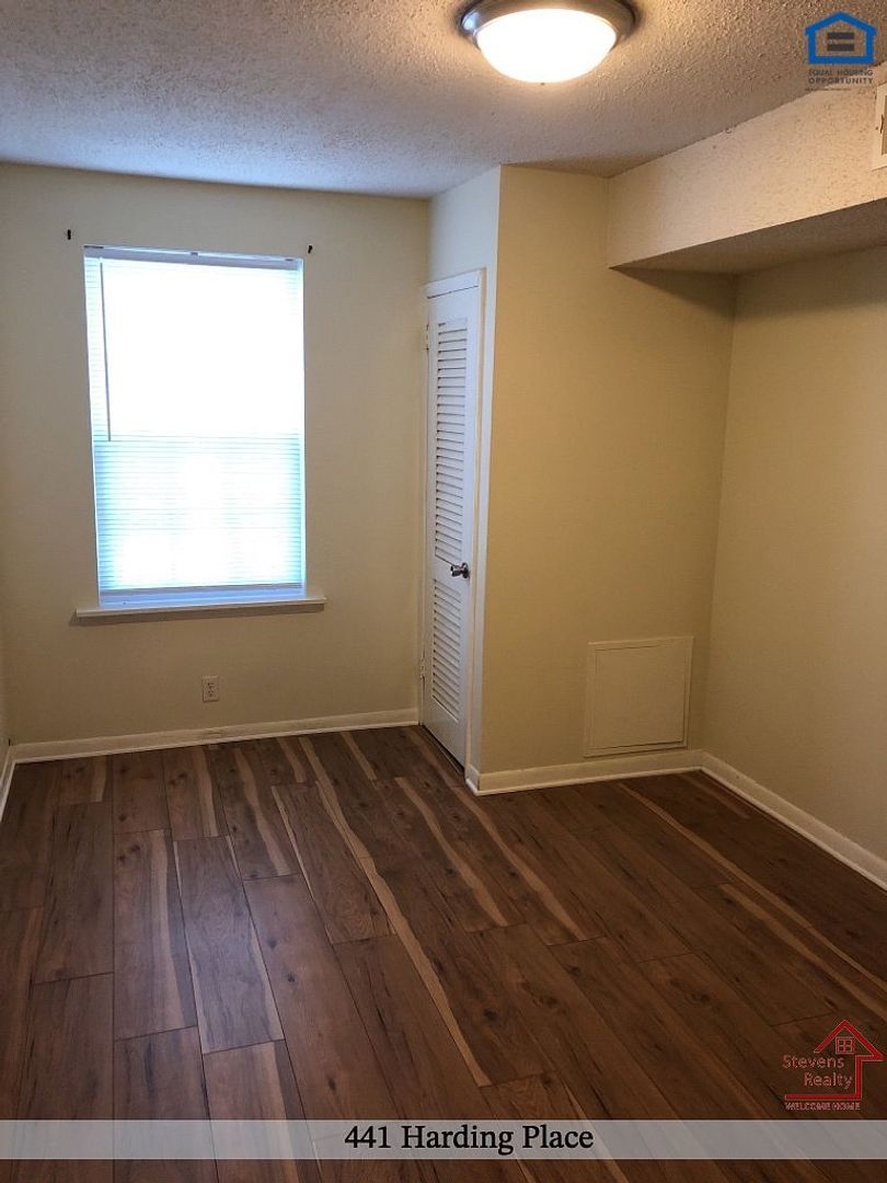 Building Photo - 441 Harding Pl