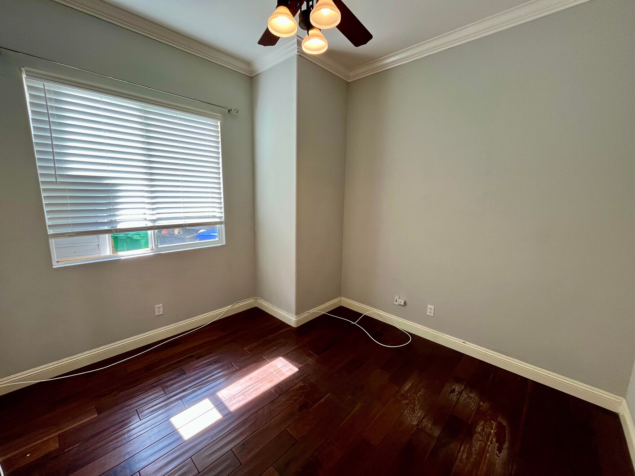 Building Photo - 5538 Coyote Ct