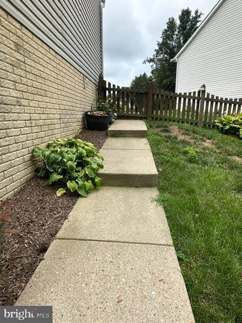 Building Photo - 11021 Naples Ct