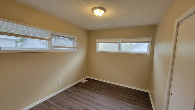 Building Photo - 431 Delmar Ave