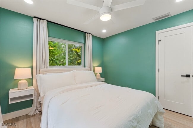 Building Photo - 2412 La Salle Ave