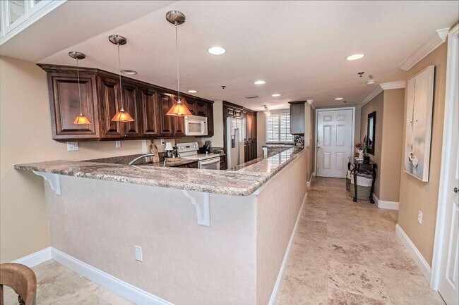 Building Photo - 157 Marine St