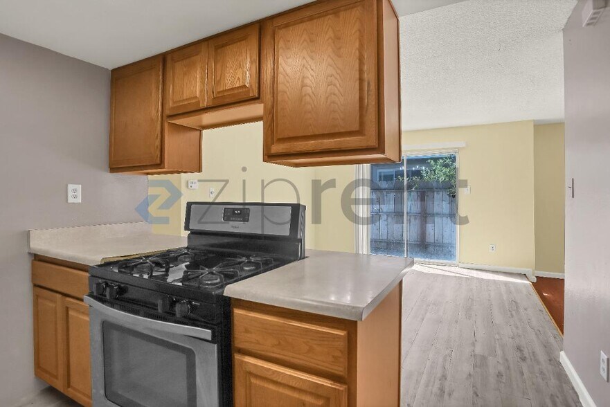 Building Photo - Unit 8922 San Pasqual way