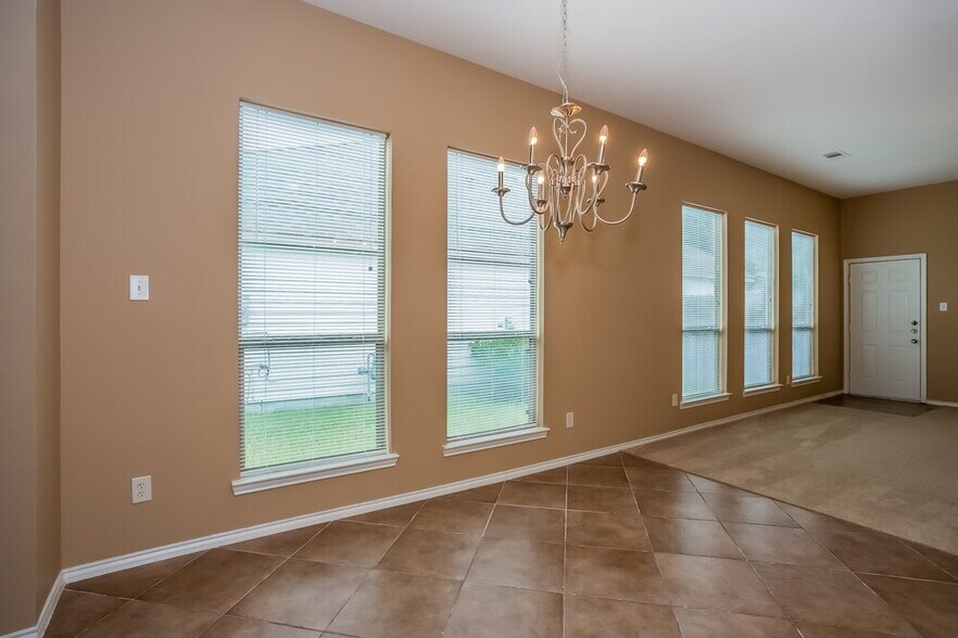Building Photo - 16531 Strathmore Manor Ln