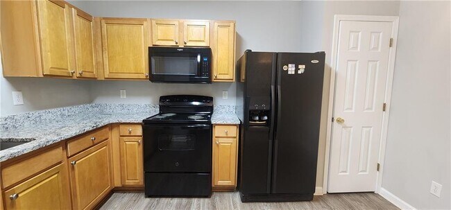 Building Photo - 413 Windstone Trail