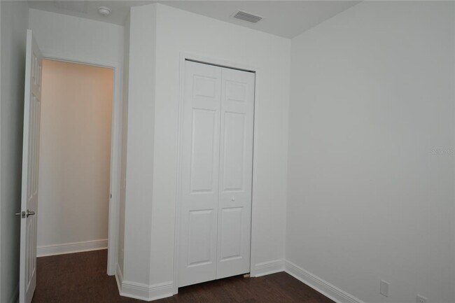 Building Photo - 5730 Biscayne Ct