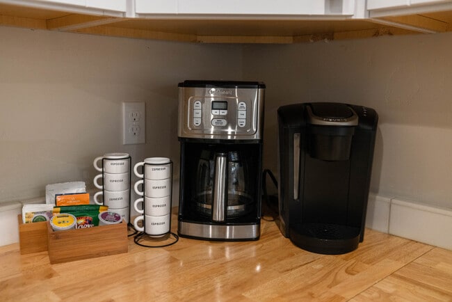 Building Photo - 255 Matterhorn Dr