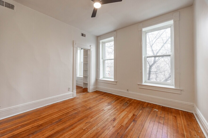 Building Photo - 2059 N Clifton Ave