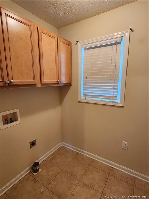 Building Photo - 3347 Broomsgrove Dr