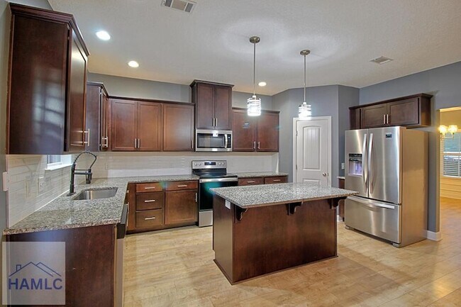 Building Photo - 432 Fairview Cir