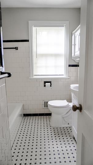 Building Photo - 1714 Glenview Rd