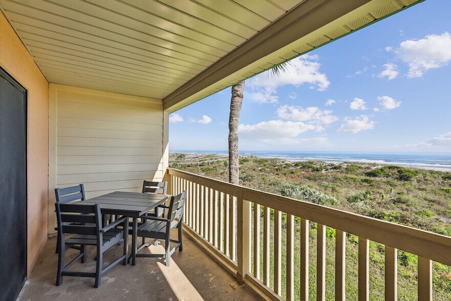 Building Photo - 6100 A1A S
