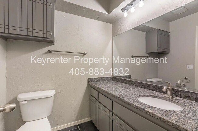 Building Photo - 9020-9020 N Rockwell Dr