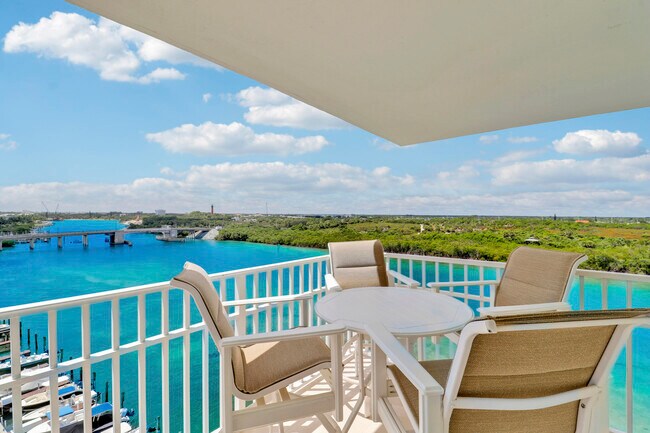 Building Photo - 375 S Beach Rd