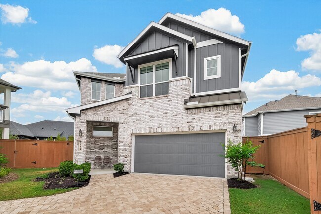 Building Photo - 7803 Swooping Swallow Ln