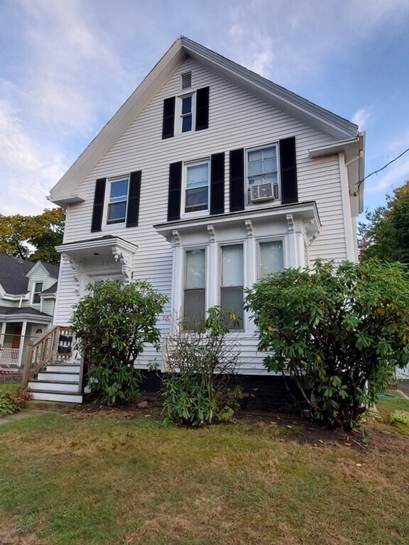 Primary Photo - 11 Pine Ave