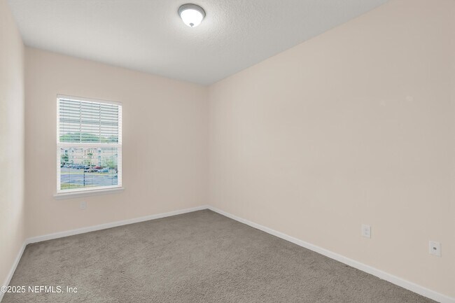 Building Photo - 4931 Key Lime Dr