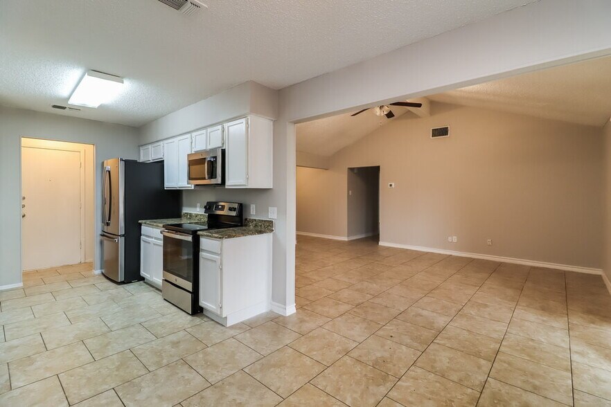 Building Photo - 1837 Heidelberg Dr