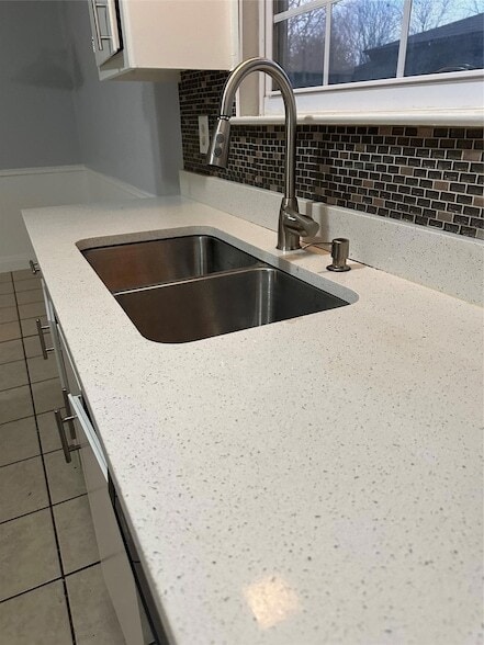 Building Photo - 7908 Creekmere Ln