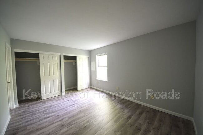Building Photo - 612 Waters Dr