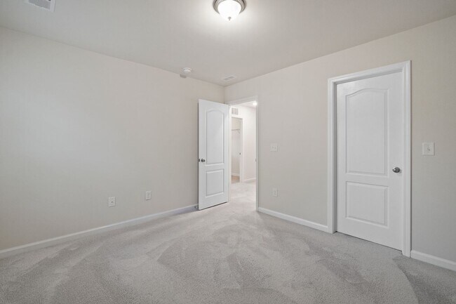 Building Photo - This Almost New Construction home, with 5 bedrooms & 4 baths