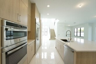 Building Photo - 9099 Silver Marsh Ln