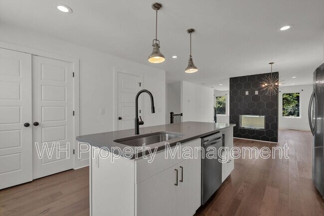 Building Photo - 1021 Elvira Ave