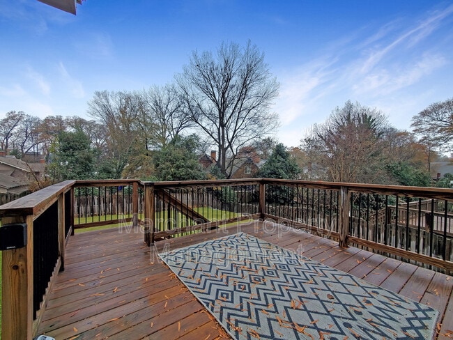 Building Photo - 114 Central Ave