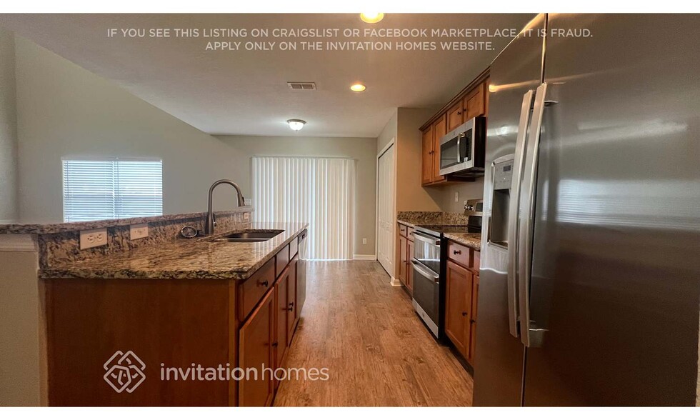 Building Photo - 2119 Portcastle Cir