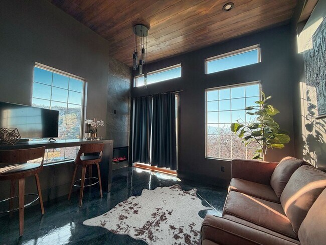 Building Photo - 14613 Woods Landing Ct