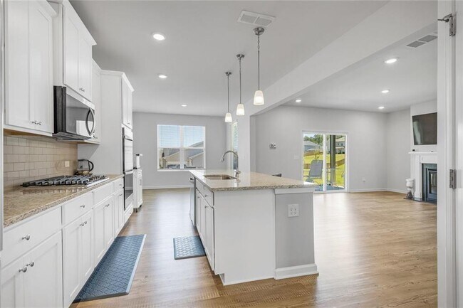 Building Photo - 249 Arwen Dr
