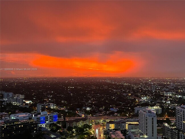 Building Photo - 60 SW 13th St