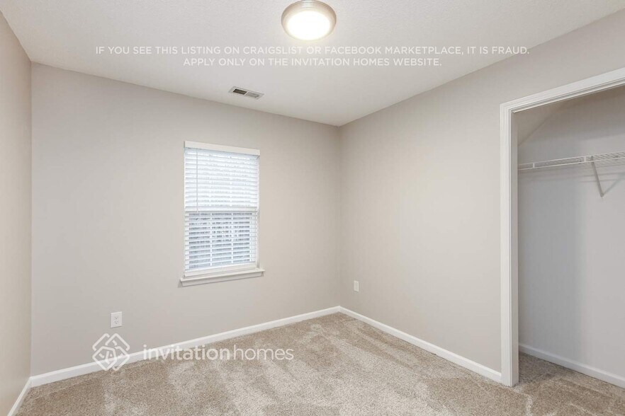 Building Photo - 128 Hampshire Dr