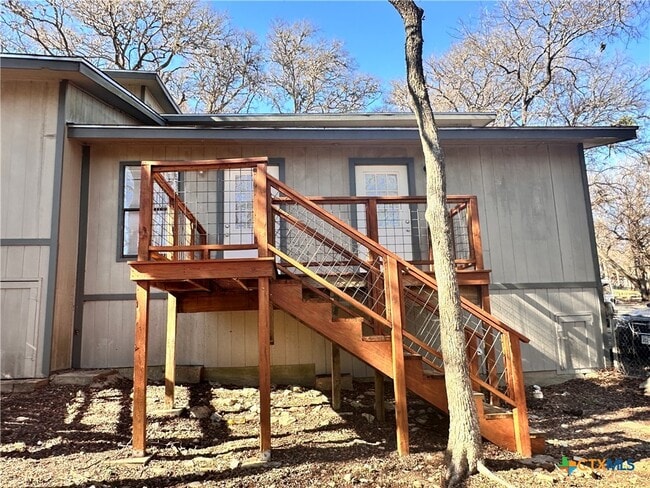 Building Photo - 899 Hillyer St