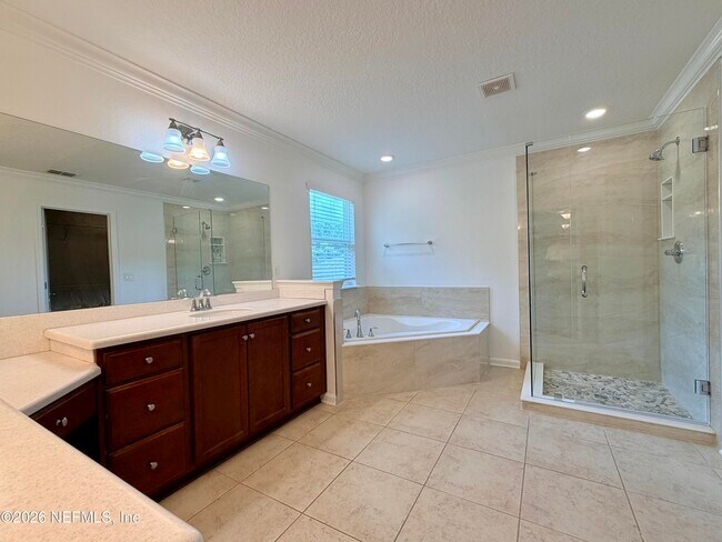 Building Photo - 15991 Baxter Creek Dr