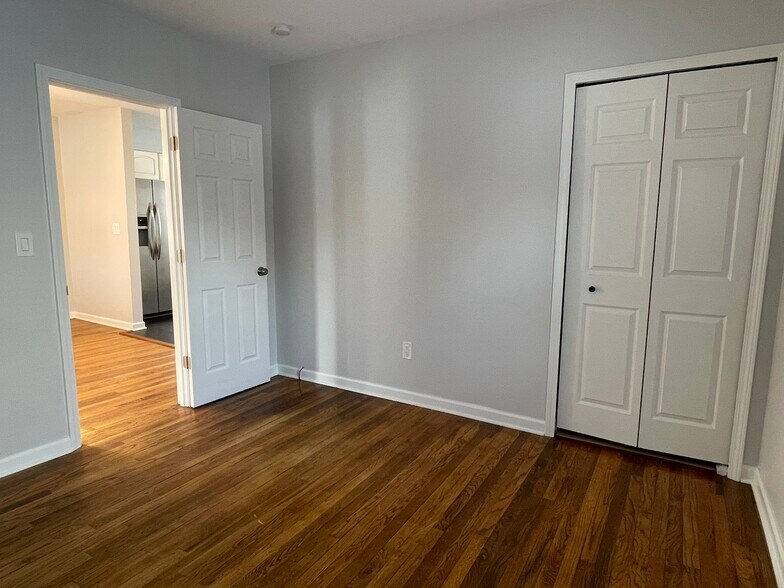 Building Photo - 2450 Gerald Ave