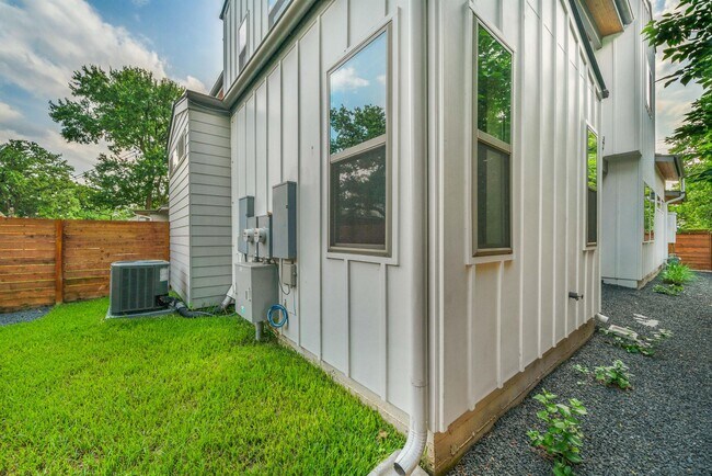 Building Photo - 4313 Banister Ln