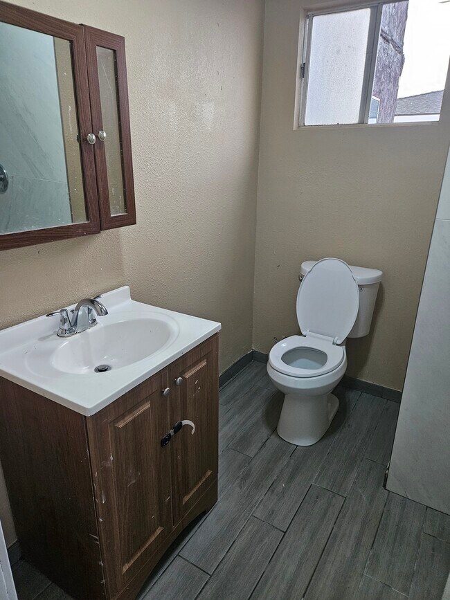 Building Photo - 9324 Croesus Ave