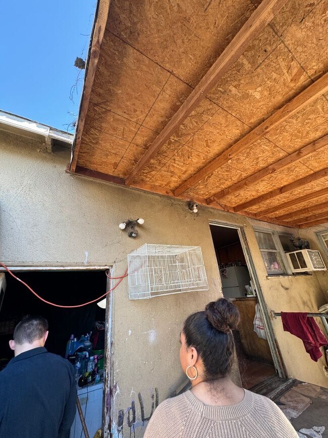 Building Photo - La Habra Duplex