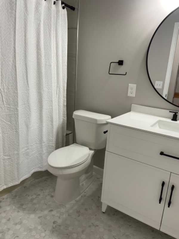 Building Photo - 22098 Edgewater