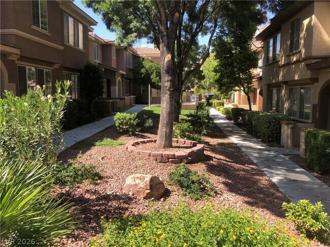 Building Photo - 10220 Delray Beach Ave