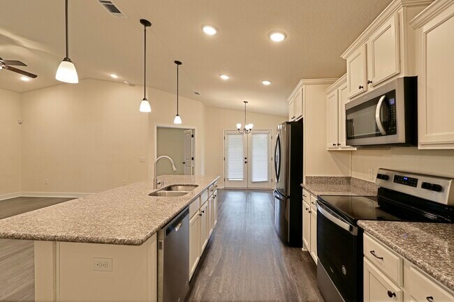 Building Photo - 6114 Redberry Dr