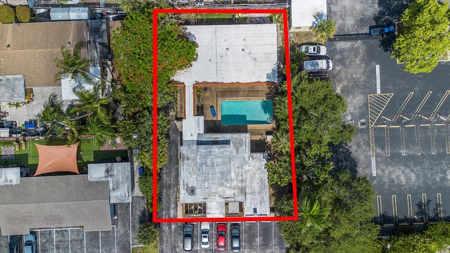 Building Photo - 2731 NE 1st Terrace